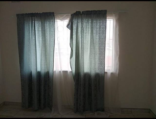 2 BEDROOM PROPERTY TO RENT IN OVERPORT